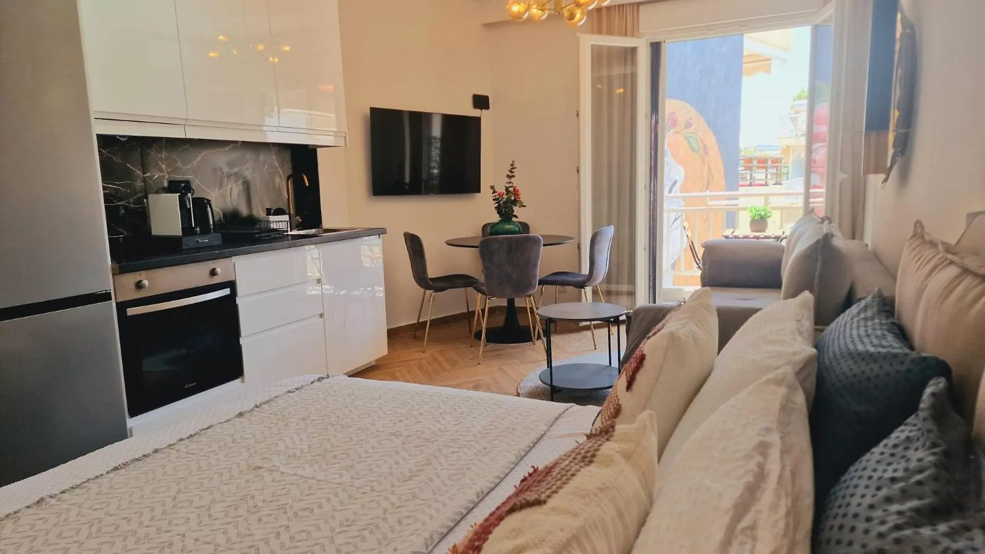 Luxury Apartments In Downtown Of Perea Peraia